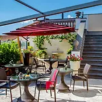 Hotel Savoy