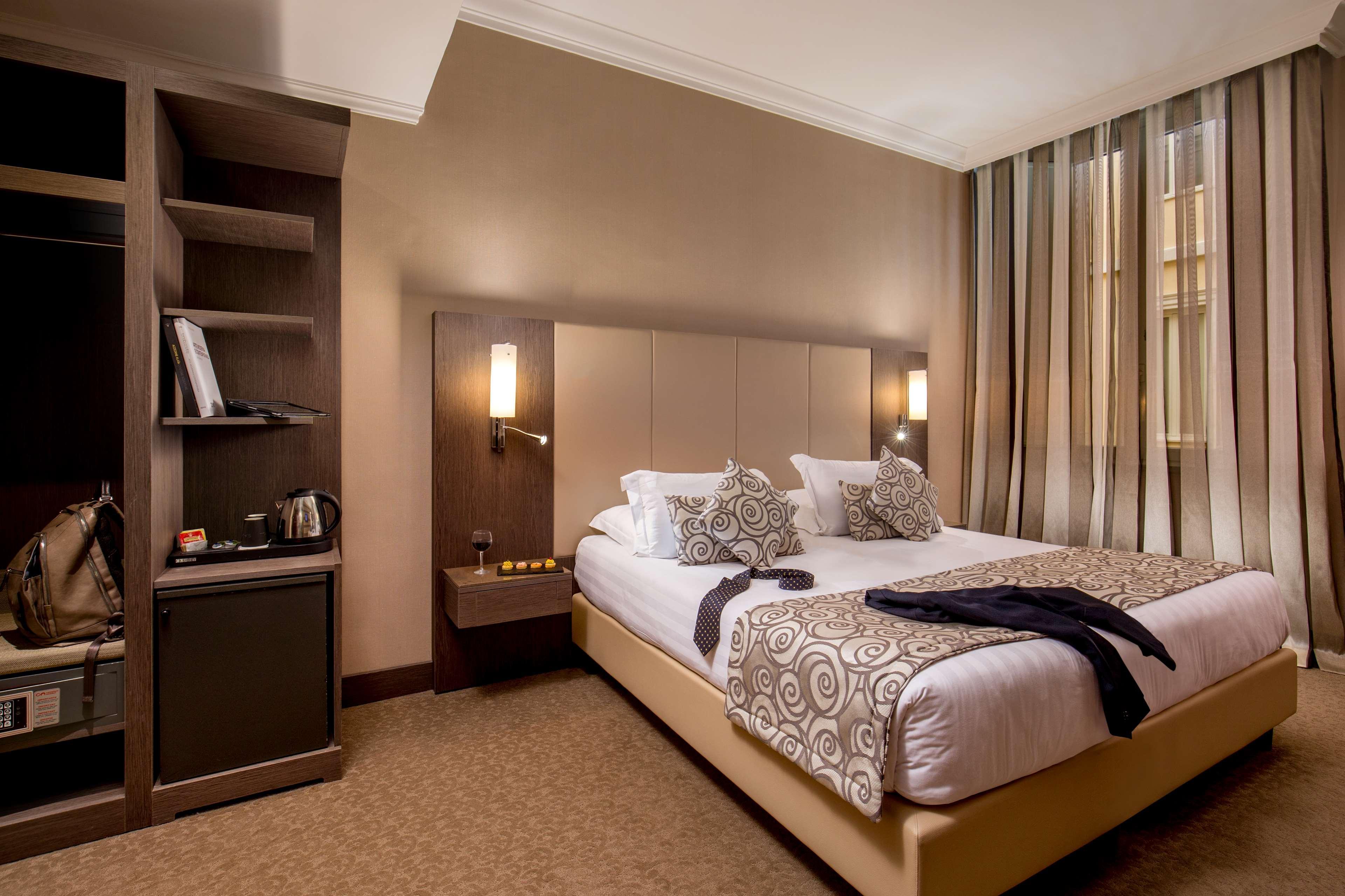 Savoy 4*