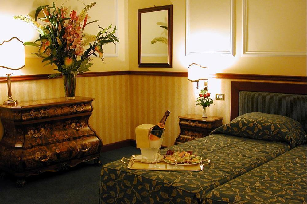 Hotel Savoy