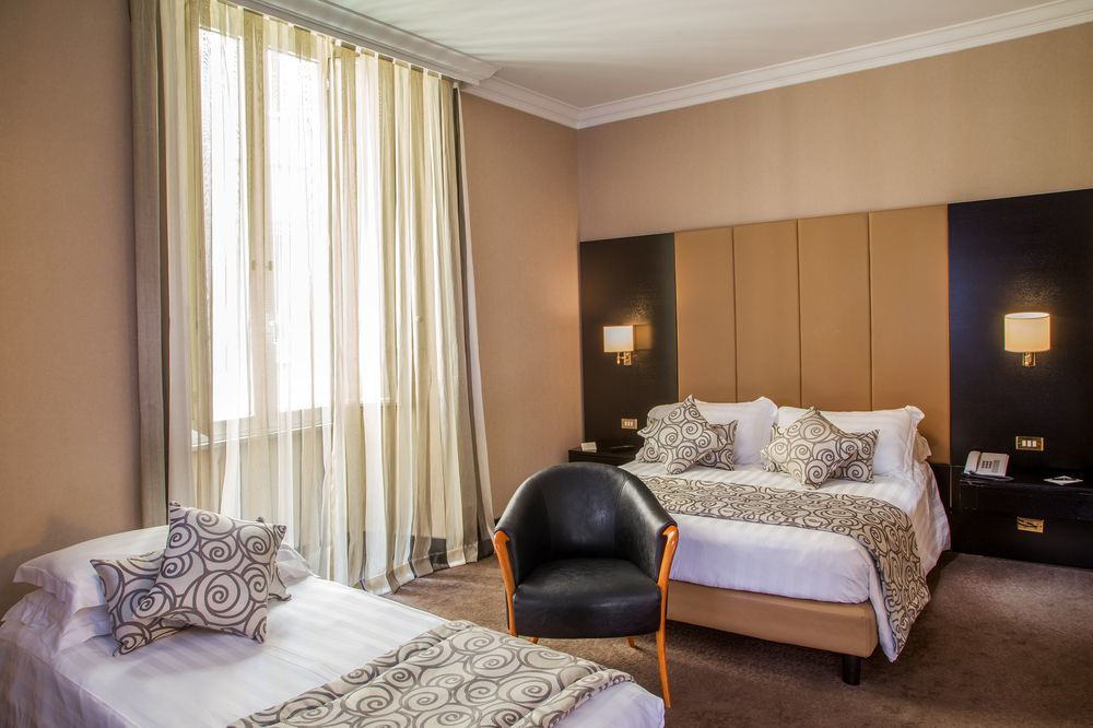 Savoy 4*